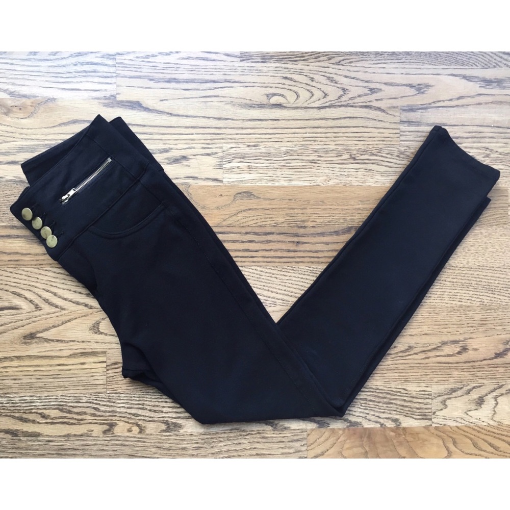 🎁Women’s ACTIVE U.S.A high waisted black pants!🎁